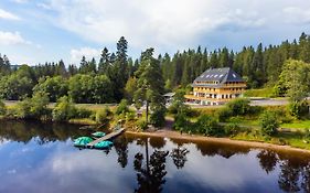 Köhlerei am See